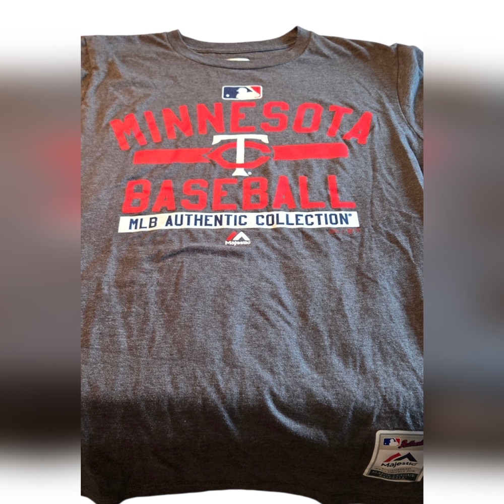 MN TWINS Tee Shirt Size Med